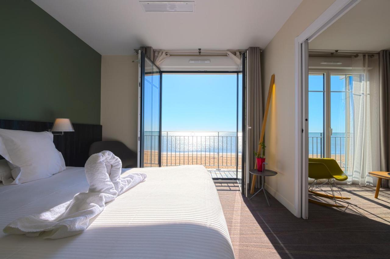 Les Flots - Hotel Et Restaurant Face A L'Ocean - Chatelaillon-Plage Exterior photo